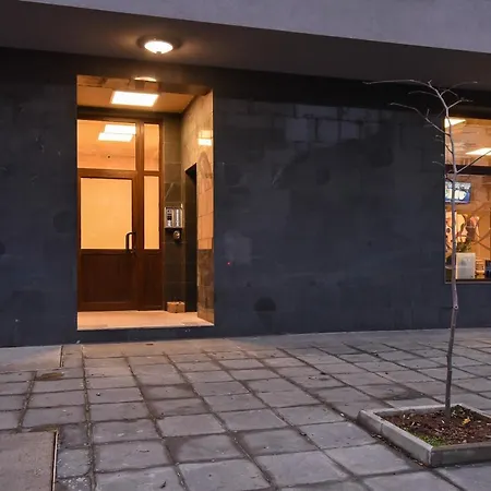 The Grunge Spot - Charming New 1-bedroom By Flat Mаnager Apartment